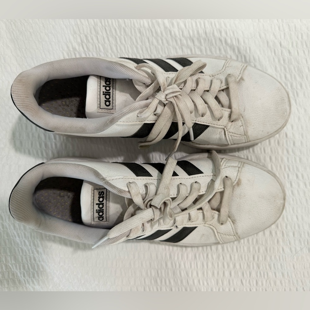 ADIDAS SNEAKERS